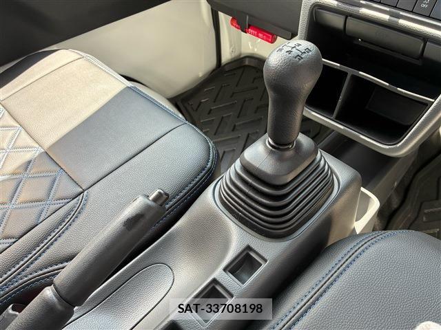 Suzuki CARRY TRUCK 2024-03 8741088-12
