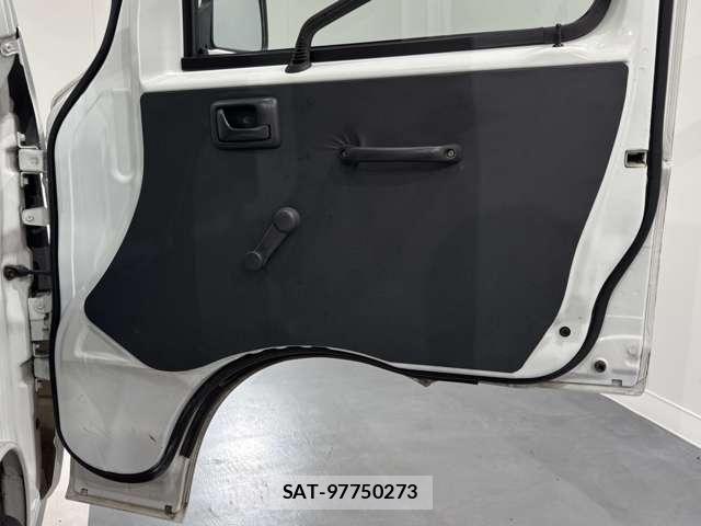 Suzuki CARRY TRUCK 2011-12 8795467-24