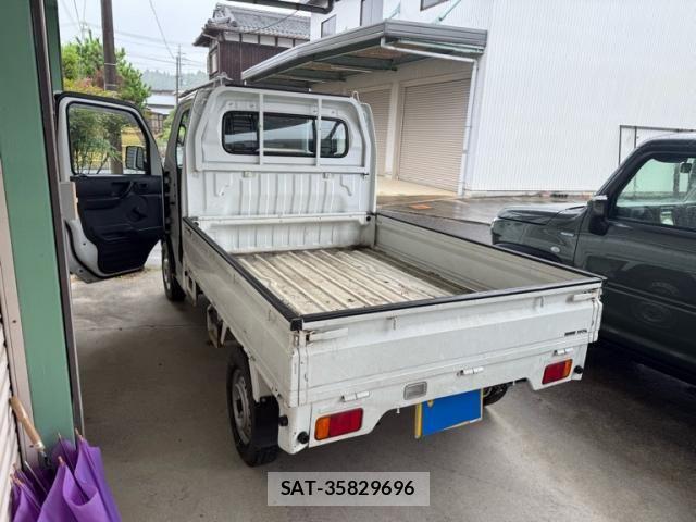 Suzuki CARRY TRUCK 2004-02 8795468-1