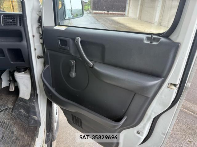 Suzuki CARRY TRUCK 2004-02 8795468-8
