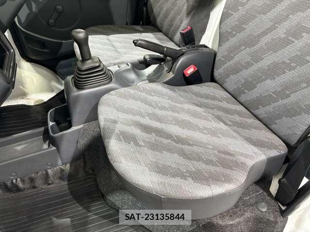 Suzuki CARRY TRUCK 2013-02 8795466-16