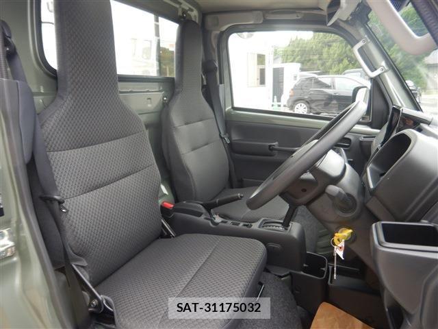 Suzuki CARRY TRUCK 2026-03 8795463-12