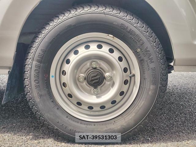 Suzuki CARRY TRUCK 2018-08 8828185-17