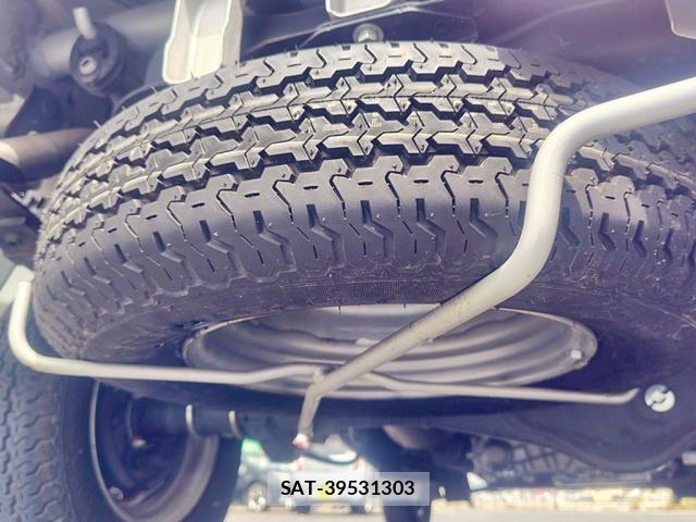 Suzuki CARRY TRUCK 2018-08 8828185-19