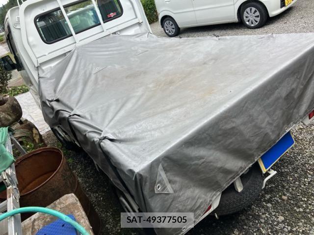 Suzuki CARRY TRUCK 2015-04 8828187-1