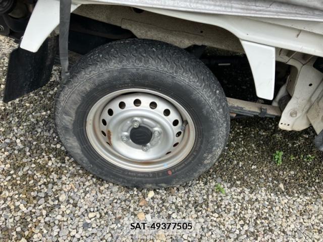 Suzuki CARRY TRUCK 2015-04 8828187-6