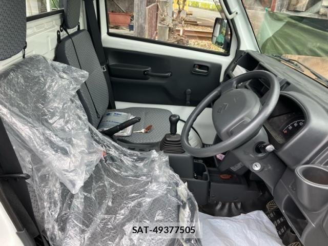 Suzuki CARRY TRUCK 2015-04 8828187-7