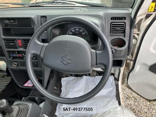 Suzuki CARRY TRUCK 2015-04 8828187-8
