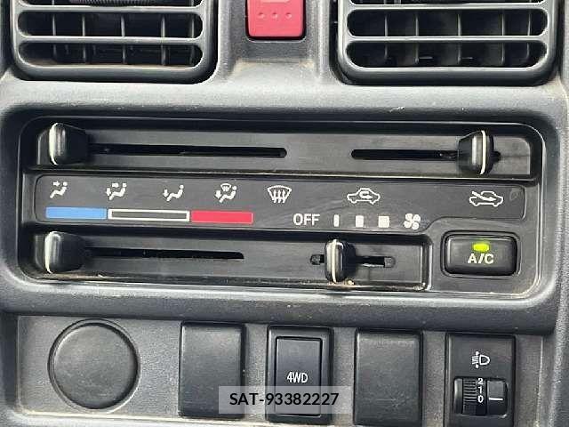 Suzuki CARRY TRUCK 2015-08 8828186-8