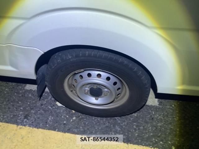 Suzuki CARRY TRUCK 2014-11 8848436-7