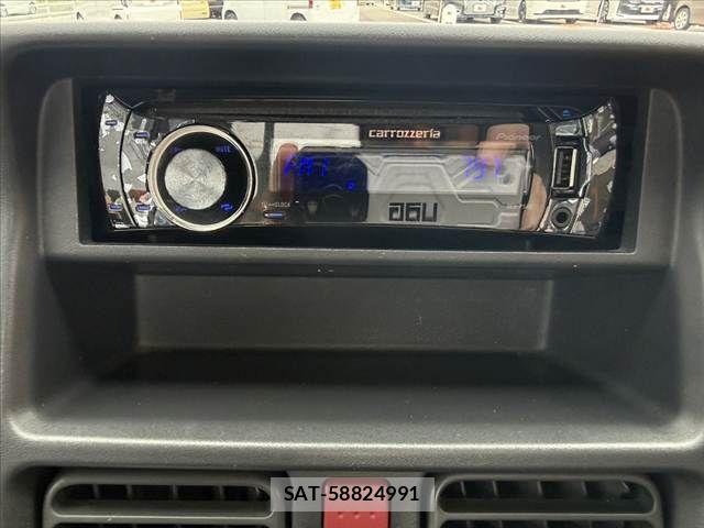 Suzuki CARRY TRUCK 2016-02 8879044-5