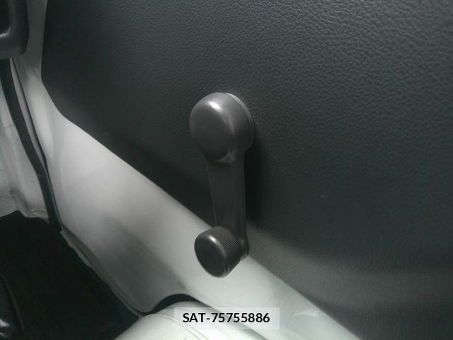 Suzuki CARRY TRUCK 2018-08 8879042-12