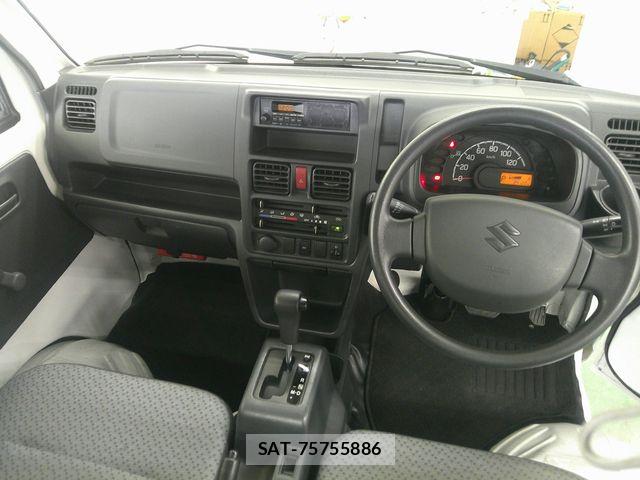 Suzuki CARRY TRUCK 2018-08 8879042-1