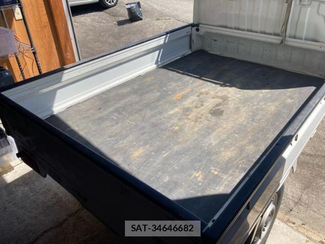 Suzuki CARRY TRUCK 2007-03 8879048-4