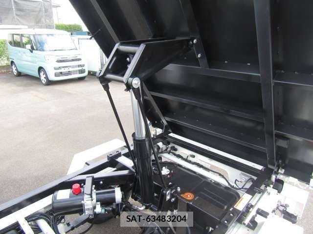 Suzuki CARRY TRUCK 2026-04 7721781-11