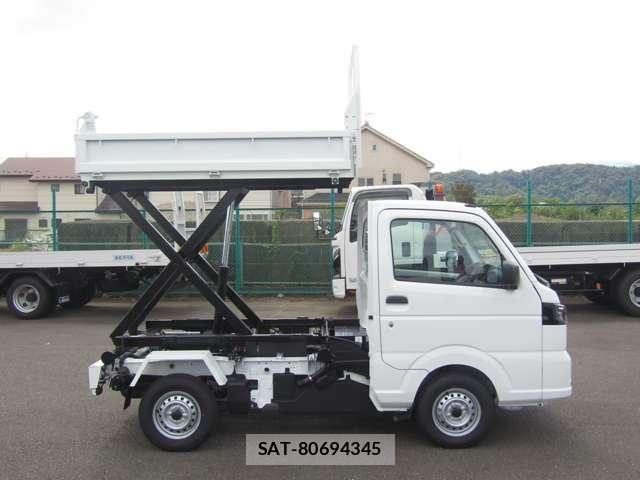Suzuki CARRY TRUCK 2026-07 8365087-9
