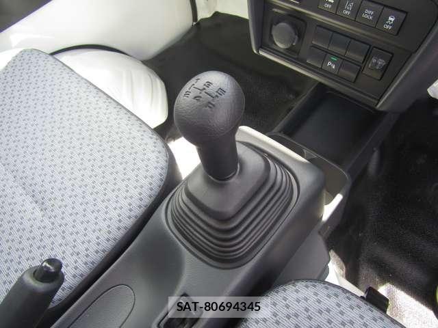 Suzuki CARRY TRUCK 2026-07 8365087-25