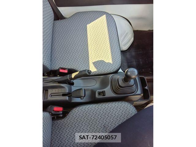 Suzuki CARRY TRUCK 2022-04 8524016-12