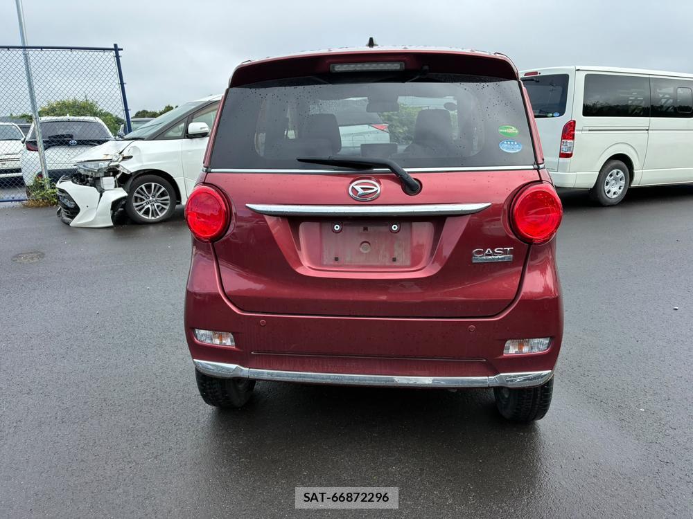 Daihatsu CAST 2019-02 8262096-3
