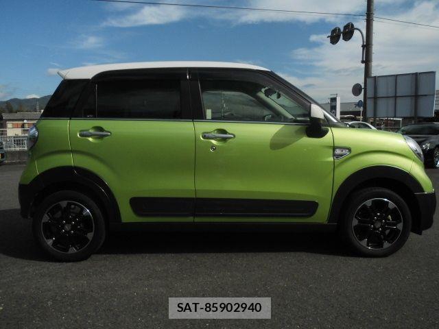 Daihatsu CAST 2017-02 1427854-6