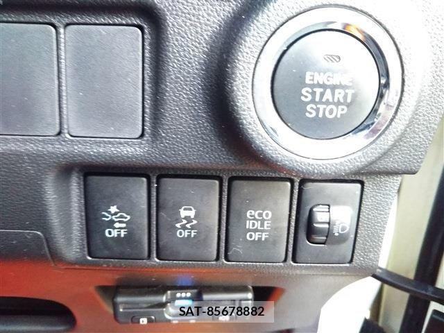 Daihatsu CAST 2015-10 7215910-9