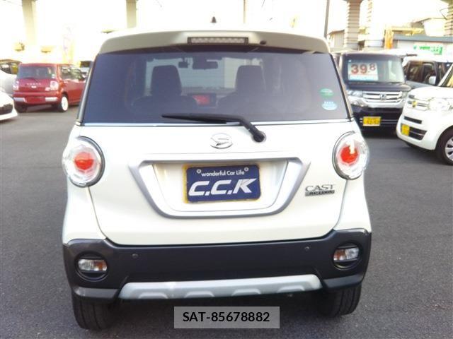 Daihatsu CAST 2015-10 7215910-4