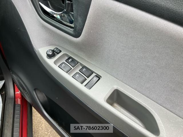 Daihatsu CAST 2016-10 7215912-18