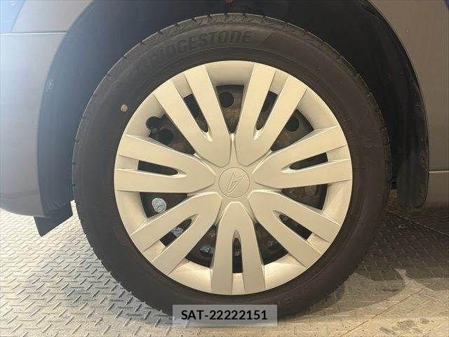 Daihatsu CAST 2015-10 7215911-24