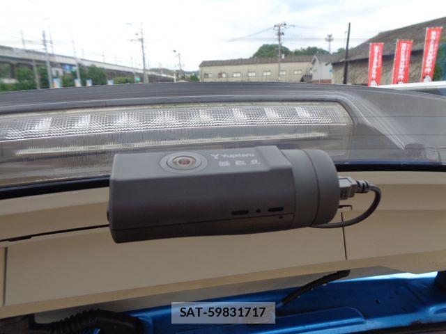Daihatsu CAST 2019-08 7326120-20
