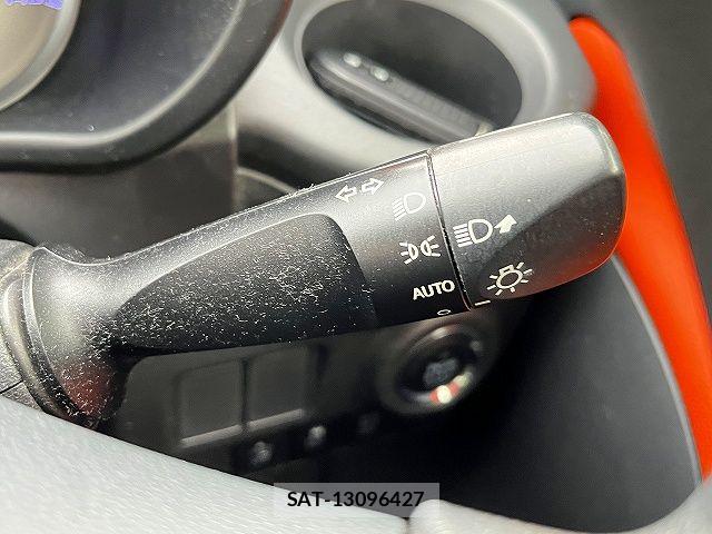 Daihatsu CAST 2016-02 8034770-21