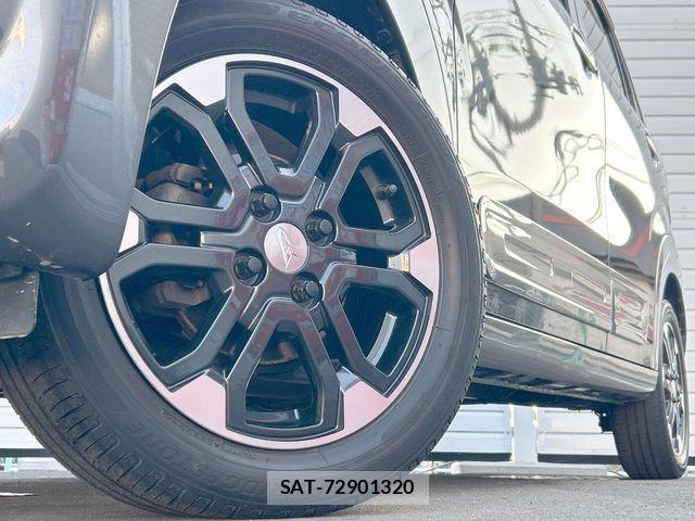 Daihatsu CAST 2015-11 8206772-13