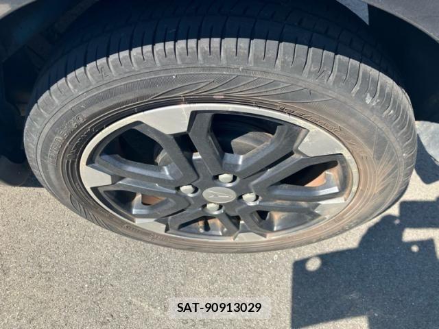 Daihatsu CAST 2017-02 8313625-8