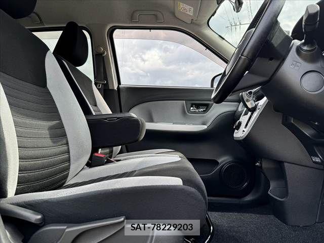 Daihatsu CAST 2015-10 8457148-15