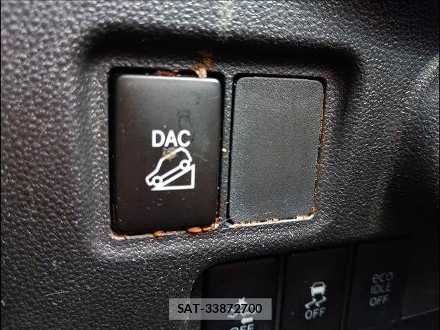 Daihatsu CAST 2016-08 6242673-8