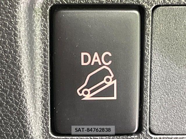 Daihatsu CAST 2016-08 7215916-5