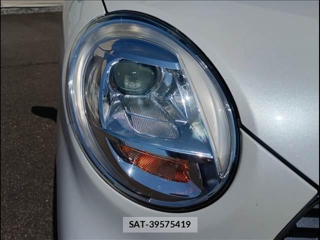 Daihatsu CAST 2017-07 7499869-5