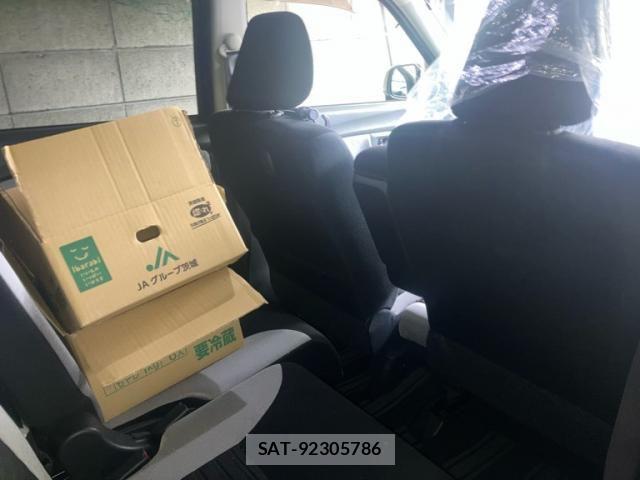 Daihatsu CAST 2015-12 8658379-11