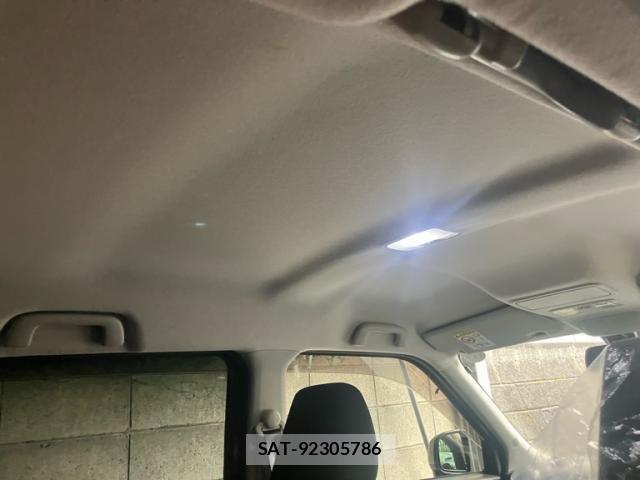 Daihatsu CAST 2015-12 8658379-12