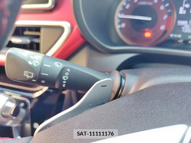 Daihatsu CAST 2017-05 8244819-26