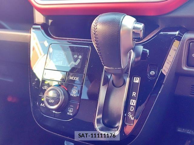 Daihatsu CAST 2017-05 8244819-28