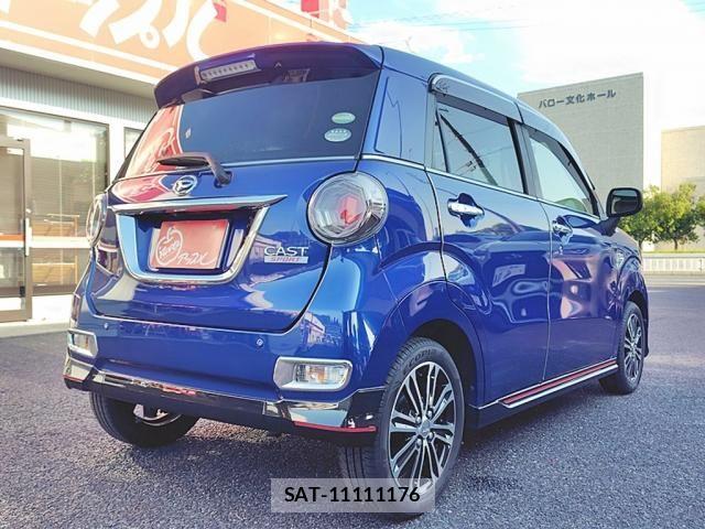 Daihatsu CAST 2017-05 8244819-5