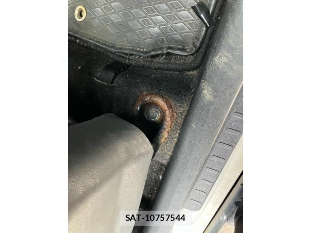 Daihatsu CAST 2015-11 8795471-27