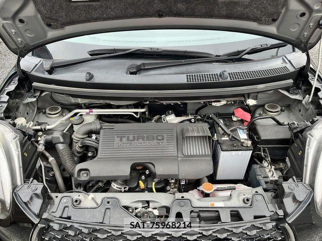 Daihatsu CAST 2018-11 6495926-27