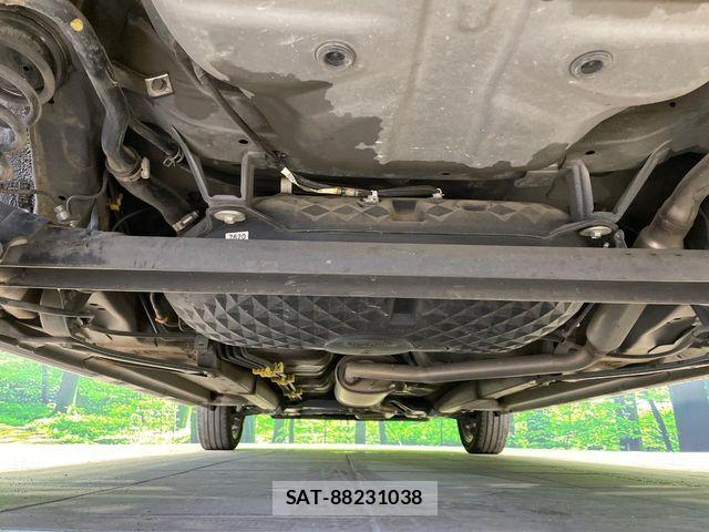 Daihatsu CAST 2017-08 6715810-18