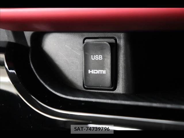 Daihatsu CAST 2017-02 6751029-5