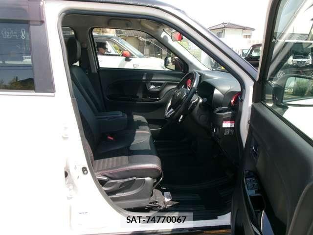 Daihatsu CAST 2017-03 7215921-12