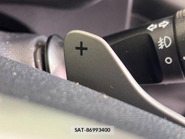 Daihatsu CAST 2015-11 7561929-7