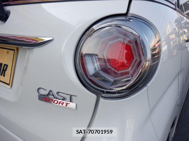 Daihatsu CAST 2017-01 8158142-9
