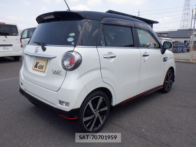 Daihatsu CAST 2017-01 8158142-6
