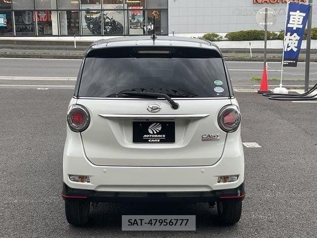 Daihatsu CAST 2017-05 8244820-4